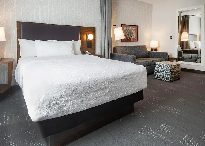 Hotel Home2 By Hilton Gillette